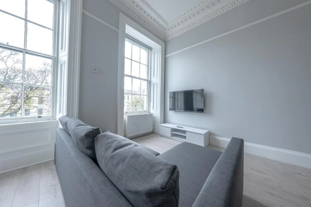 4 bedroom flat for rent