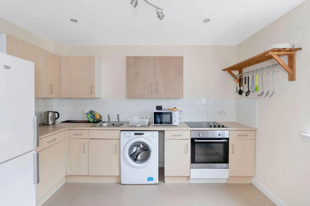 3 bedroom flat for rent