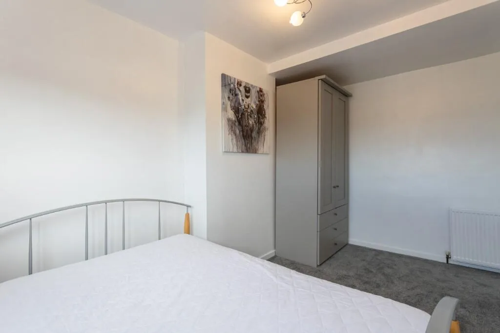 3 bedroom flat for rent