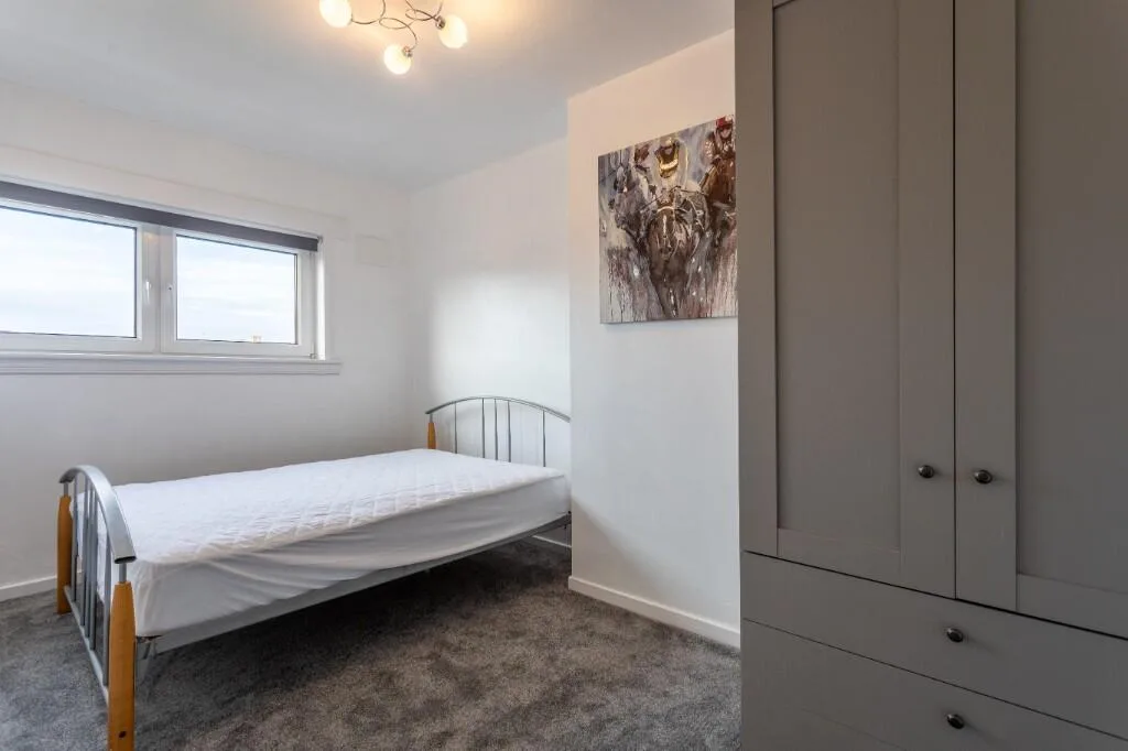 3 bedroom flat for rent