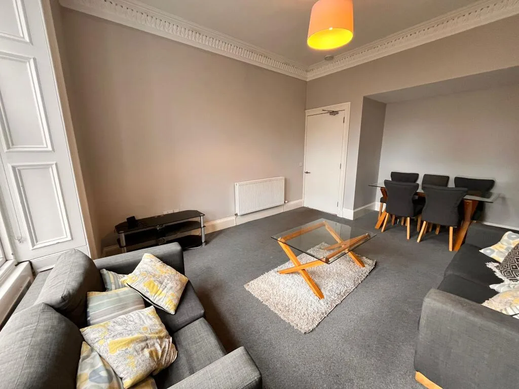 3 bedroom flat for rent