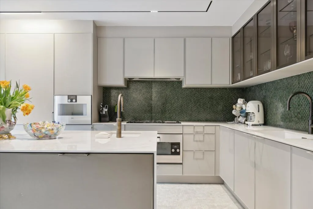 4 bedroom flat for rent