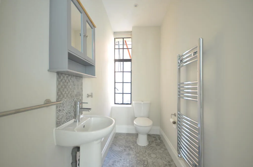 1 bedroom flat share for rent