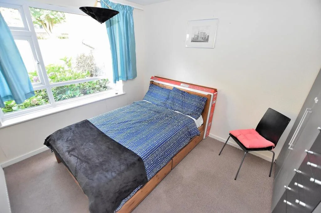 2 bedroom ground floor flat for rent