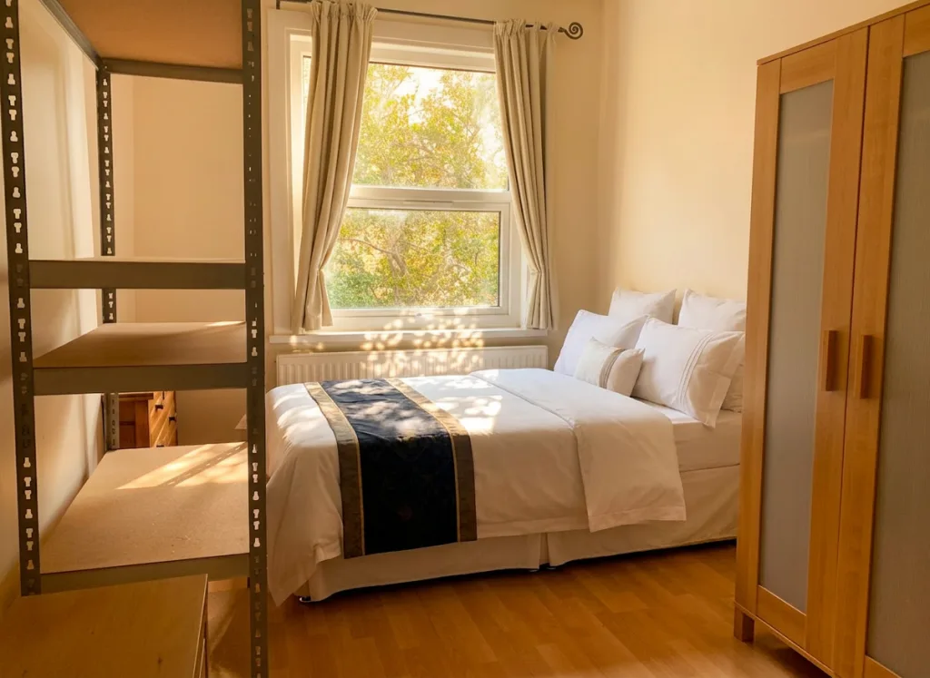 6 bedroom house for rent