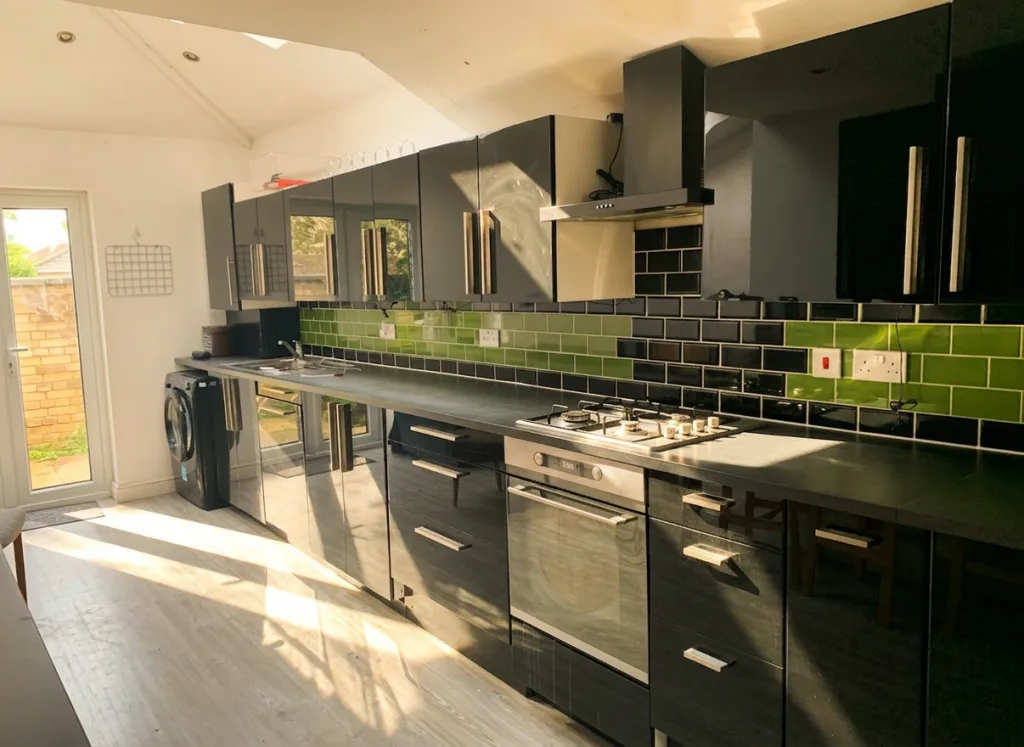 6 bedroom house for rent