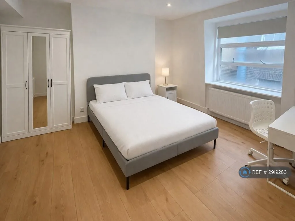 4 bedroom flat for rent