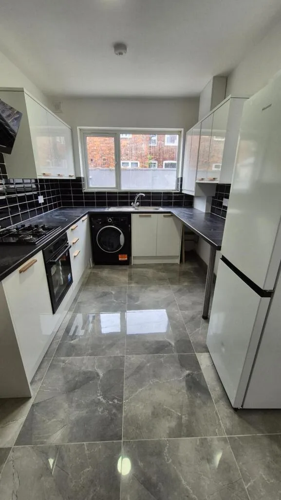 4 bedroom terraced house for rent