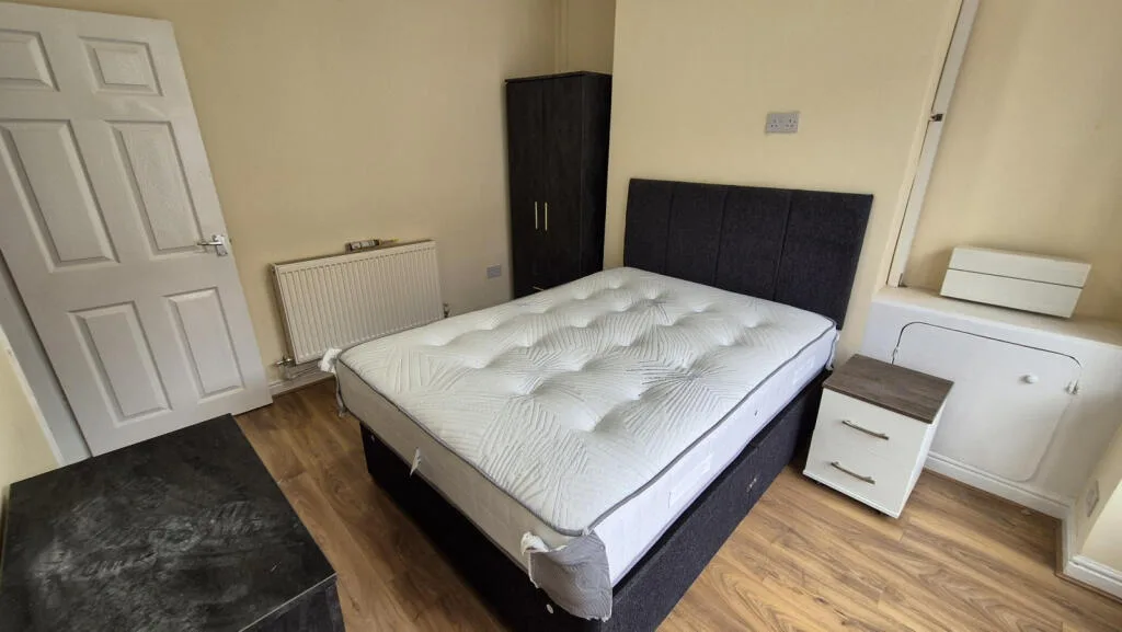 4 bedroom terraced house for rent