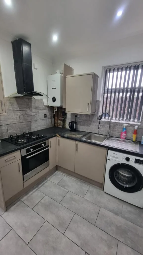 4 bedroom terraced house for rent