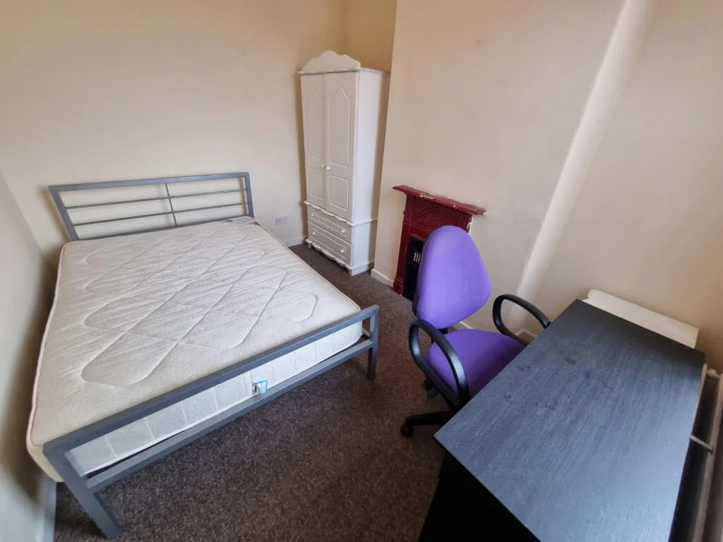 4 bedroom terraced house for rent