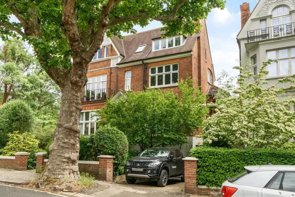 4 bedroom flat for rent
