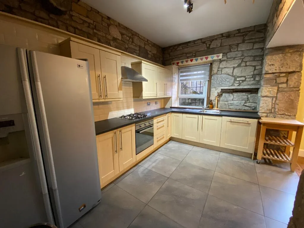 3 bedroom flat for rent