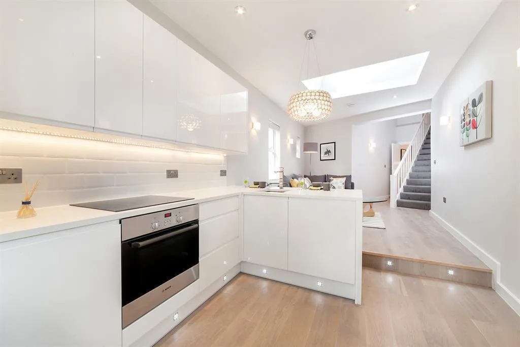 3 bedroom flat for rent