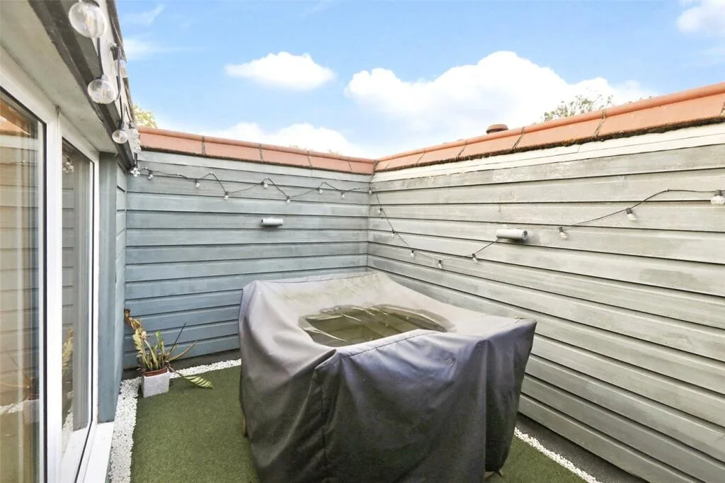 4 bedroom apartment for rent