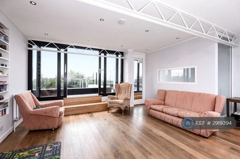 2 bedroom penthouse for rent