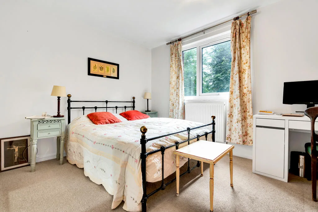 3 bedroom semi-detached house for rent