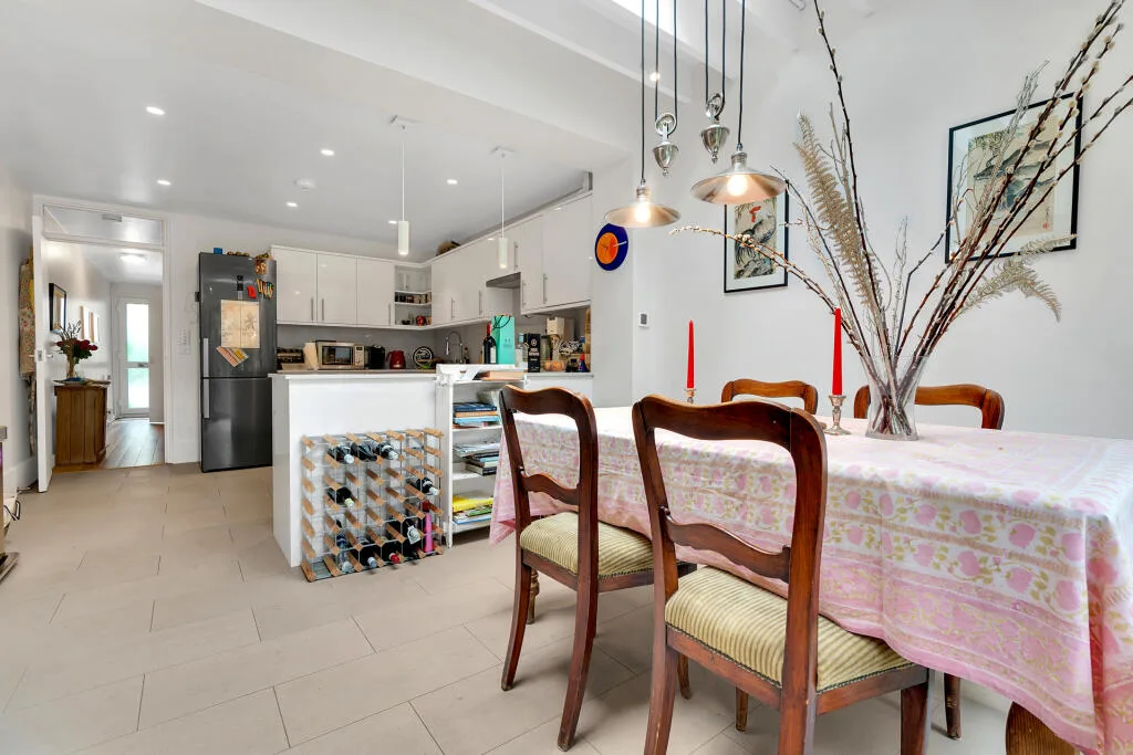 3 bedroom semi-detached house for rent