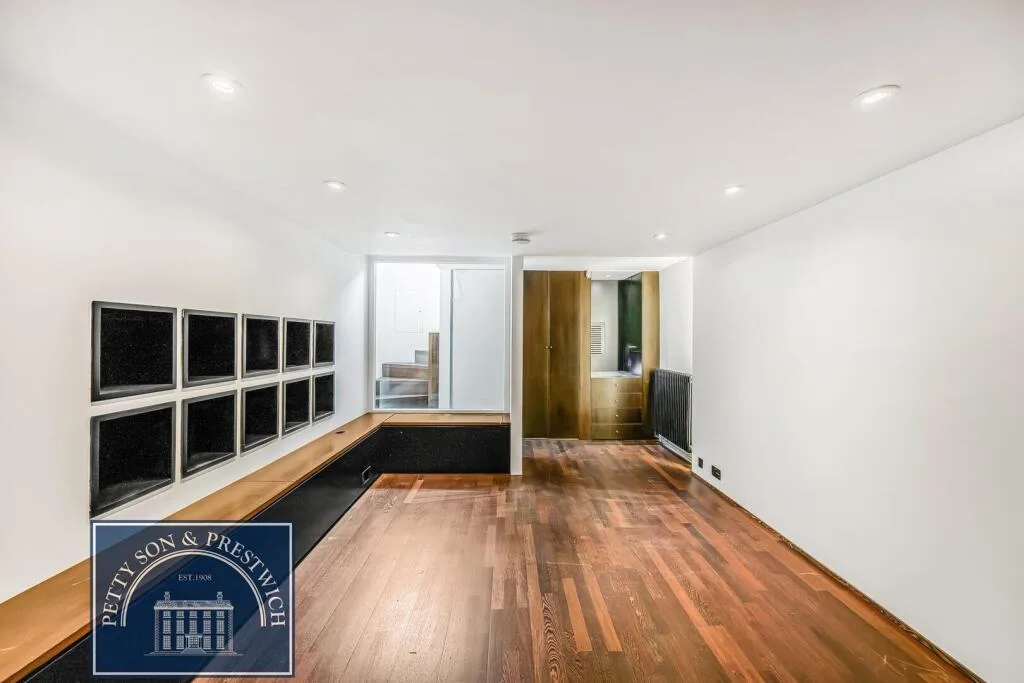 4 bedroom terraced house for rent