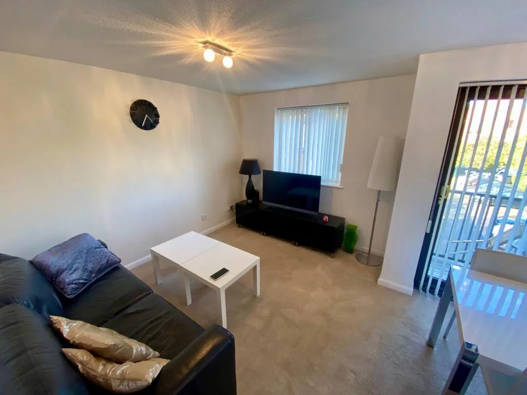 1 bedroom house for rent