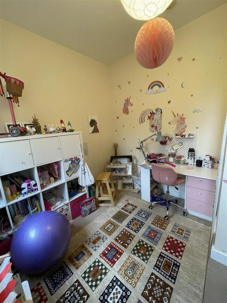 2 bedroom house for rent
