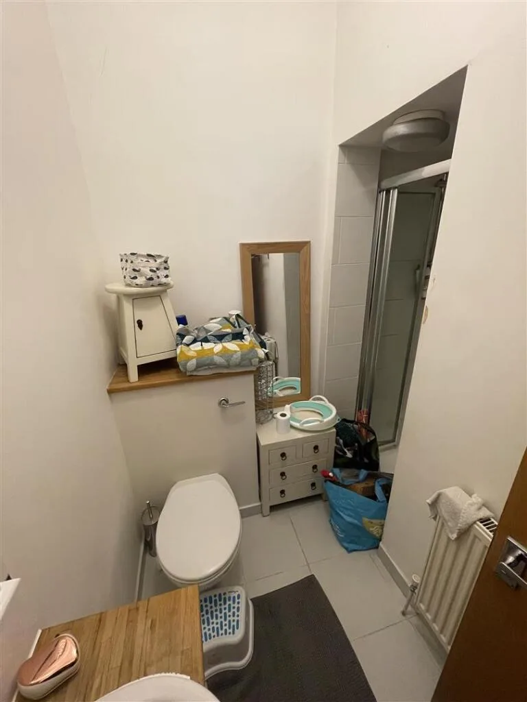 2 bedroom house for rent