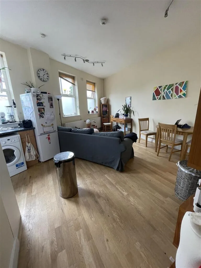 2 bedroom house for rent