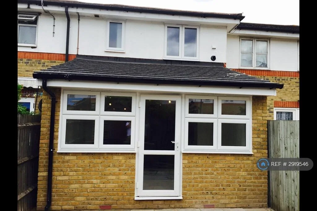 4 bedroom terraced house for rent