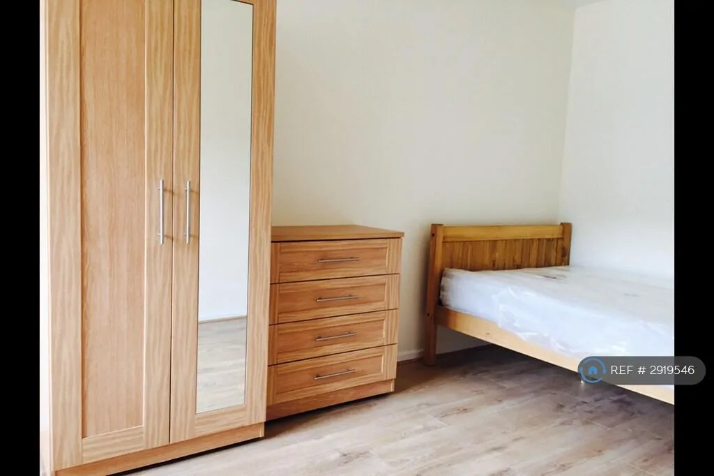 4 bedroom terraced house for rent