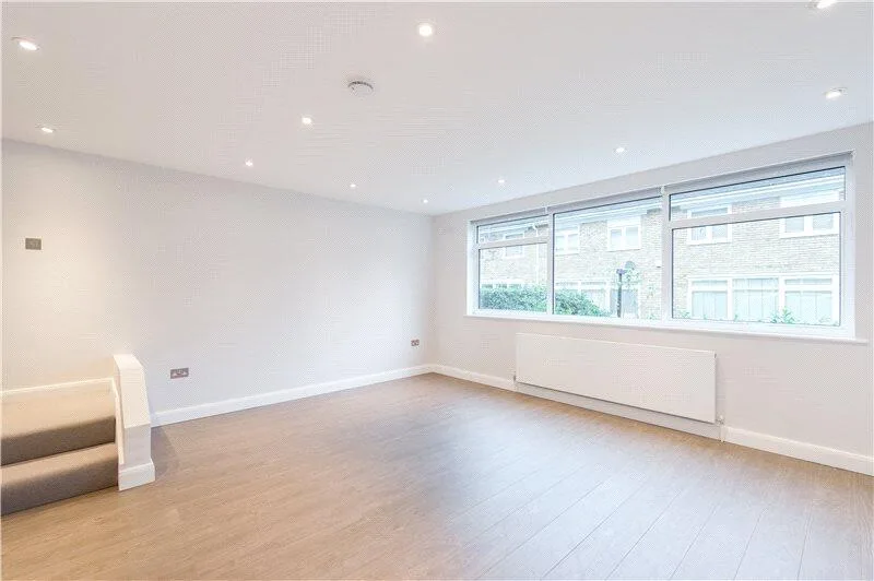 4 bedroom end of terrace house for rent