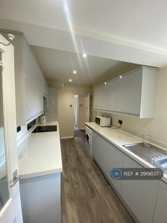 4 bedroom terraced house for rent