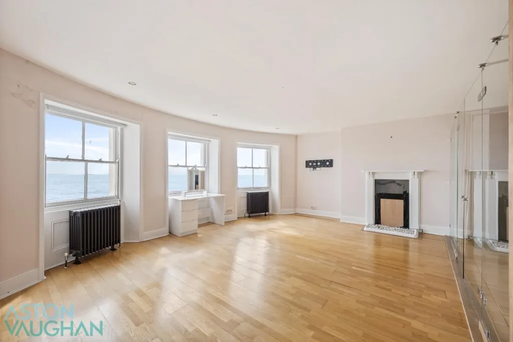 3 bedroom maisonette for rent