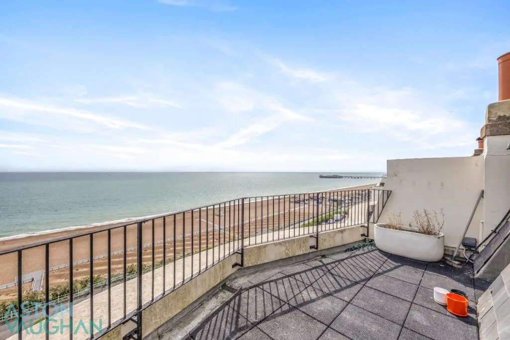 3 bedroom maisonette for rent