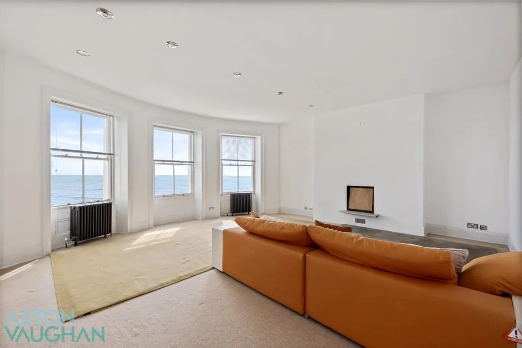 3 bedroom maisonette for rent