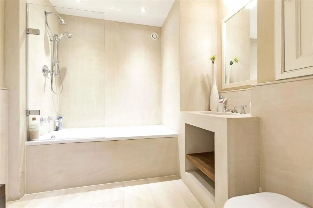 5 bedroom mews property for rent