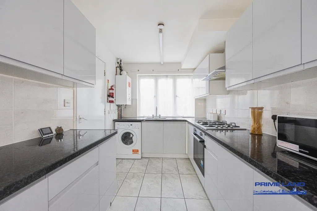 1 bedroom house share for rent