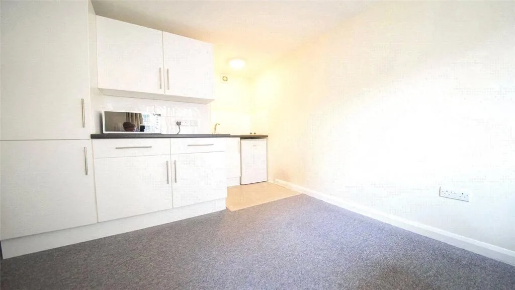 Studio apartment for rent