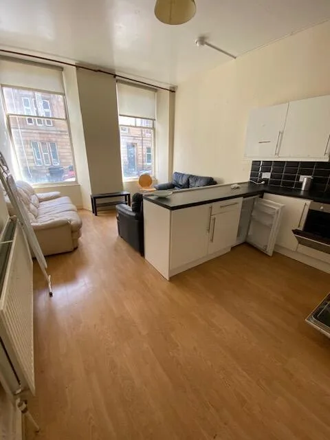 6 bedroom duplex for rent
