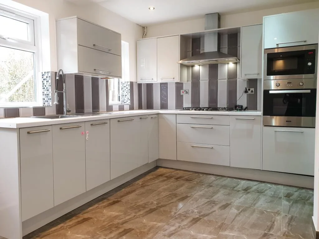 2 bedroom semi-detached house for rent